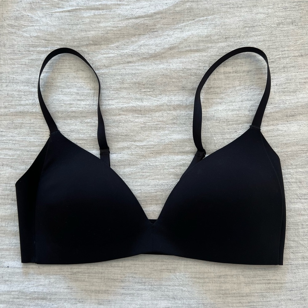 Lululemon - Take Shape Black Padded Push-Up Bra - Size C32